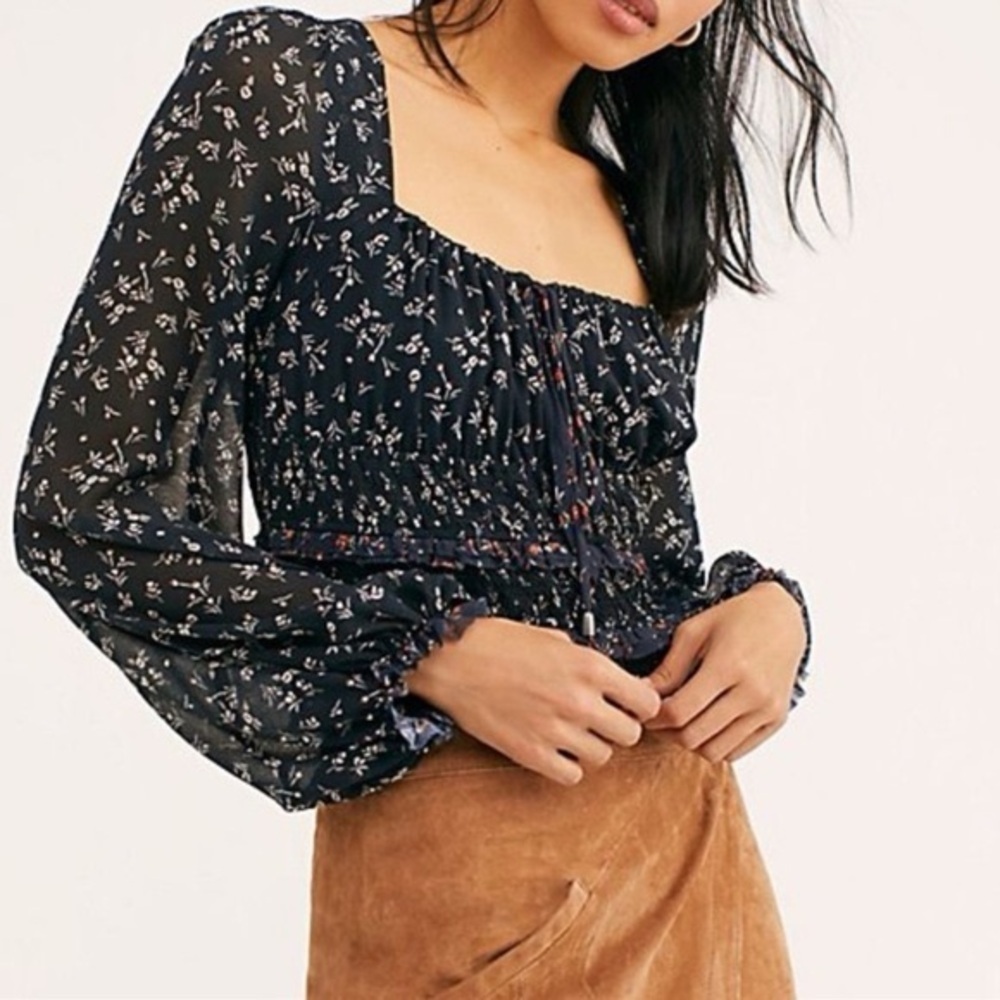 Free People Womens  Printed Lolita Floral Smocked Blouse Sz S Black Peasant